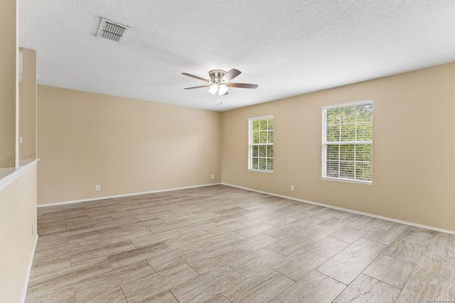 27011 Rustic Cabin, San Antonio, TX 78260