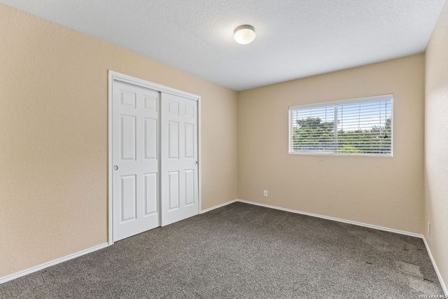 27011 Rustic Cabin, San Antonio, TX 78260