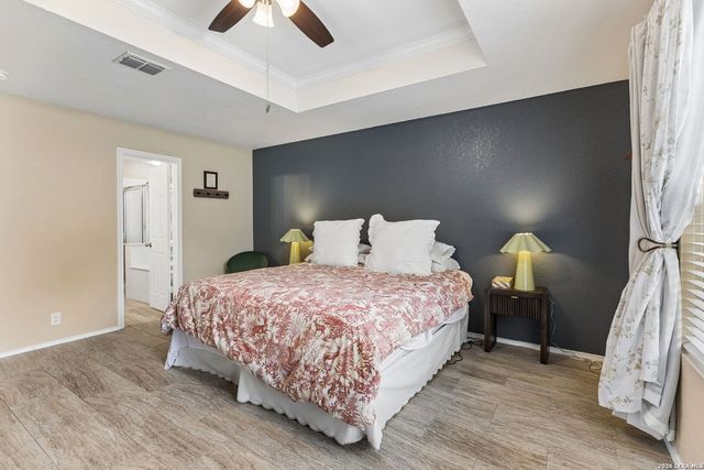 27011 Rustic Cabin, San Antonio, TX 78260