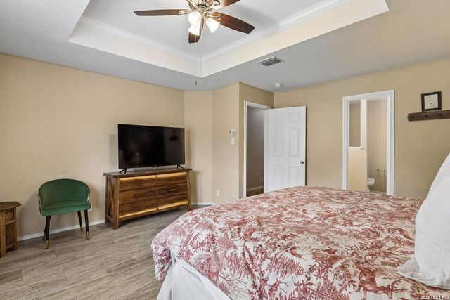 27011 Rustic Cabin, San Antonio, TX 78260
