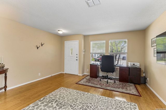 27011 Rustic Cabin, San Antonio, TX 78260