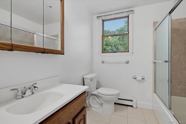 498 Miller Place Road, Miller Place, NY 11764