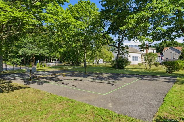 498 Miller Place Road, Miller Place, NY 11764