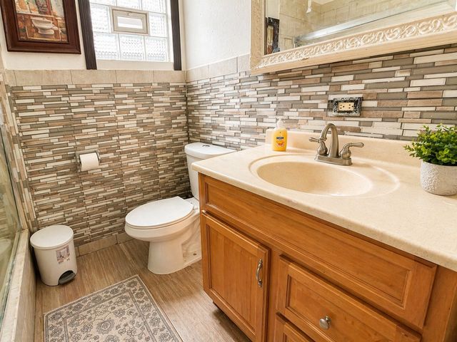 2412 N Lorel Avenue, Chicago, IL 60639