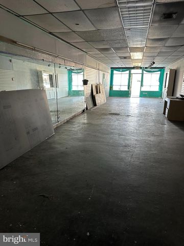 1192 YORKSHIP SQ, Camden, NJ 08104