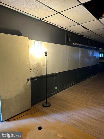 1192 YORKSHIP SQ, Camden, NJ 08104