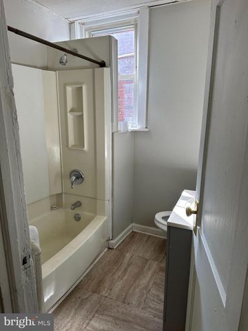 1192 YORKSHIP SQ, Camden, NJ 08104