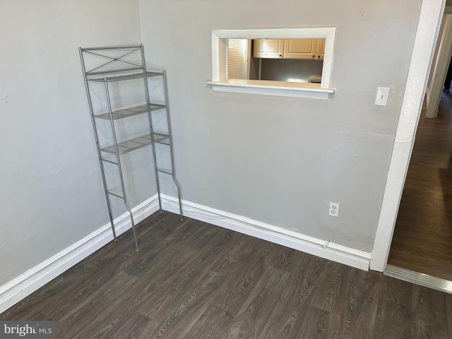 1192 YORKSHIP SQ, Camden, NJ 08104