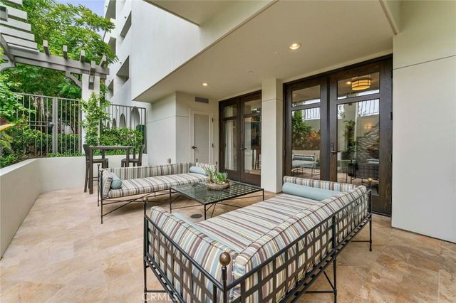 920 Granite Drive 117, Pasadena, CA 91101