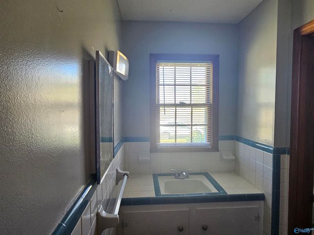 618 Austin Drive, Huntsville, AL 35805