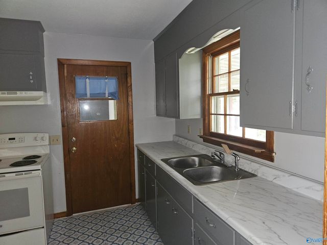 618 Austin Drive, Huntsville, AL 35805