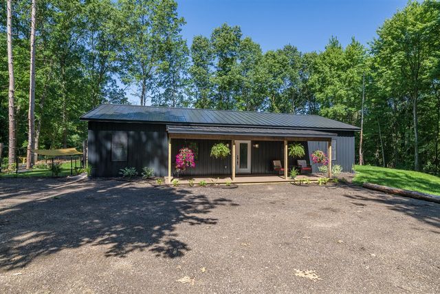 30996 22nd Street, Kalamazoo, MI 49009