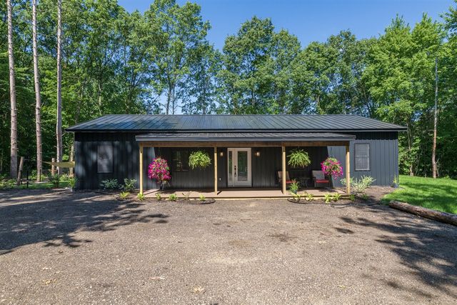 30996 22nd Street, Kalamazoo, MI 49009