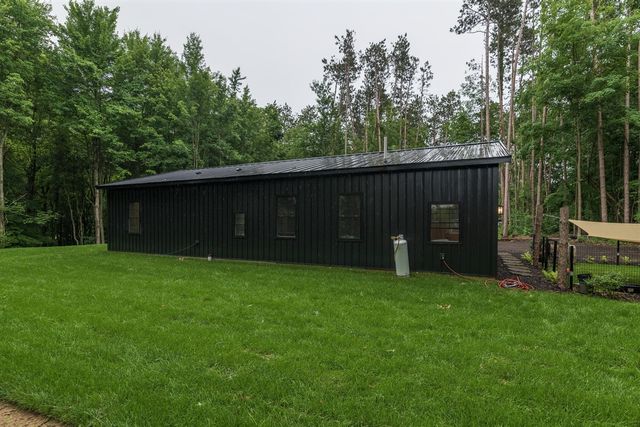 30996 22nd Street, Kalamazoo, MI 49009