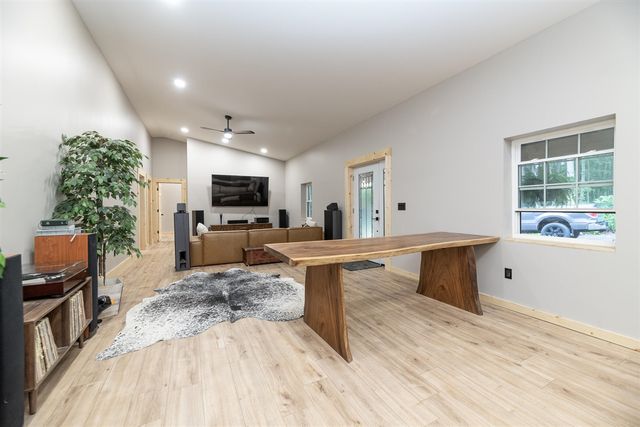 30996 22nd Street, Kalamazoo, MI 49009