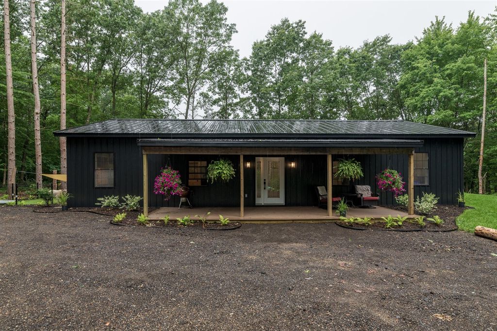 30996 22nd Street, Kalamazoo, MI 49009