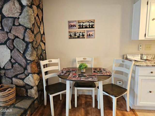 1081 COVE Road, Sevierville, TN 37876