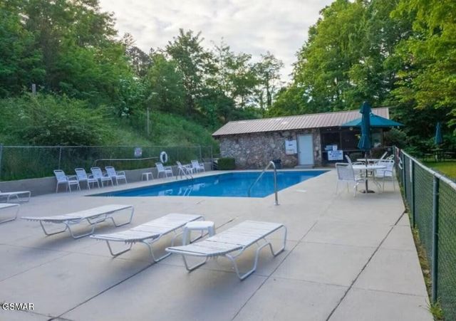 1081 COVE Road, Sevierville, TN 37876