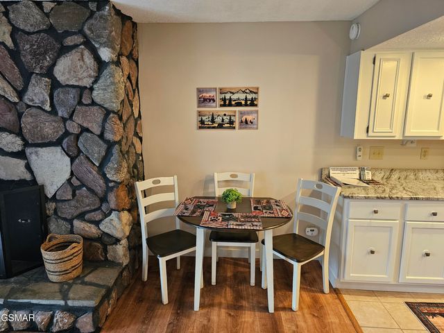 1081 COVE Road, Sevierville, TN 37876