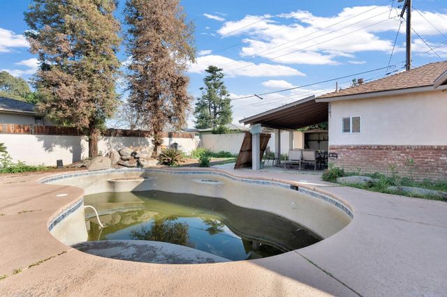 2146 N Maple Avenue, Fresno, CA 93703