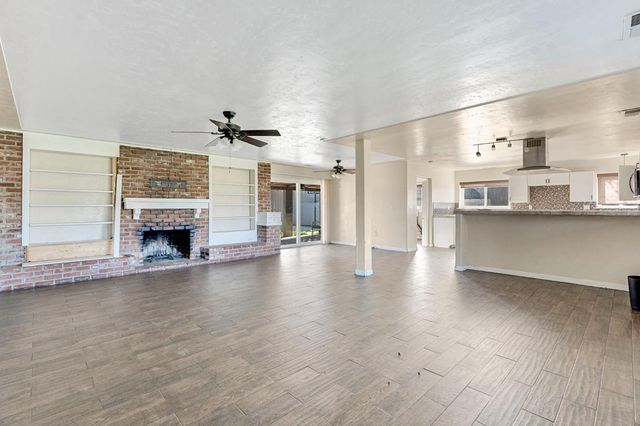 2146 N Maple Avenue, Fresno, CA 93703