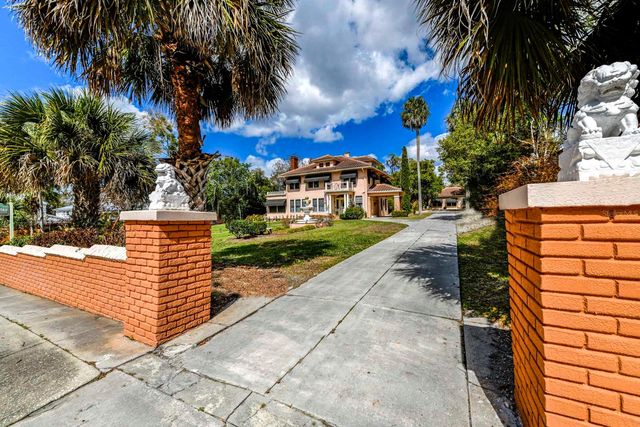 347 E 3RD AVENUE, Mount Dora, FL 32757