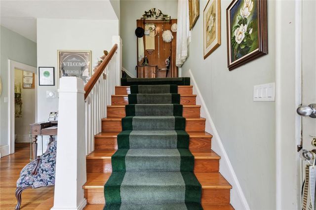 347 E 3RD AVENUE, Mount Dora, FL 32757