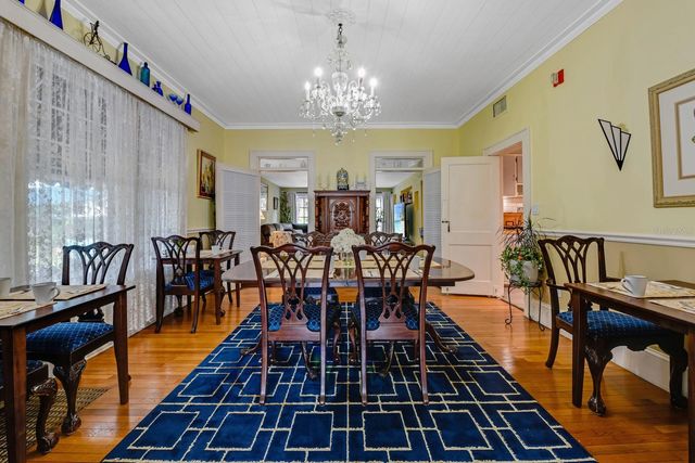 347 E 3RD AVENUE, Mount Dora, FL 32757