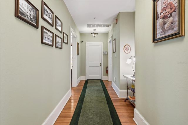 347 E 3RD AVENUE, Mount Dora, FL 32757