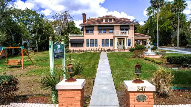 347 E 3RD AVENUE, Mount Dora, FL 32757