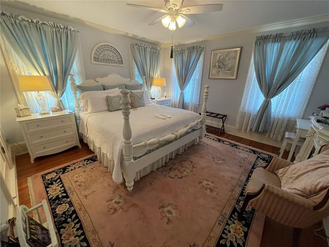 347 E 3RD AVENUE, Mount Dora, FL 32757