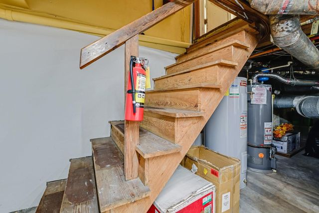 347 E 3RD AVENUE, Mount Dora, FL 32757