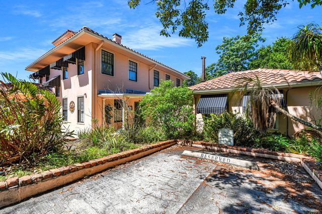 347 E 3RD AVENUE, Mount Dora, FL 32757