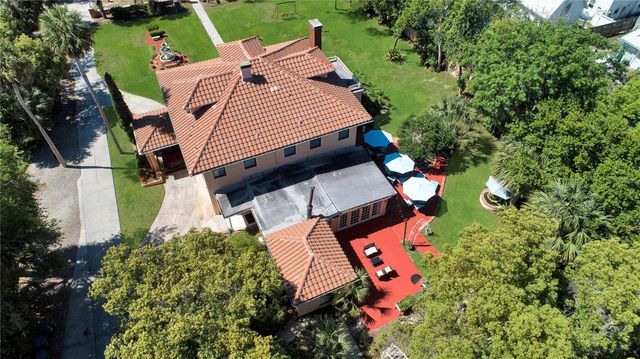 347 E 3RD AVENUE, Mount Dora, FL 32757