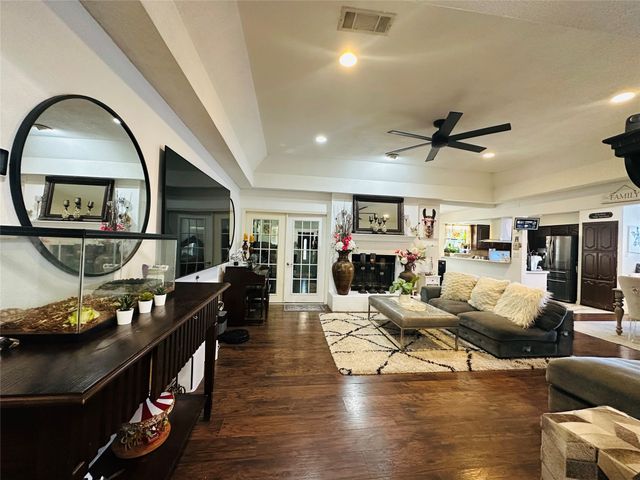 6728 Parkwood Drive, North Richland Hills, TX 76182