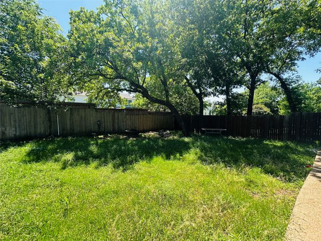 6728 Parkwood Drive, North Richland Hills, TX 76182