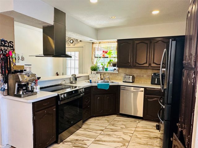 6728 Parkwood Drive, North Richland Hills, TX 76182