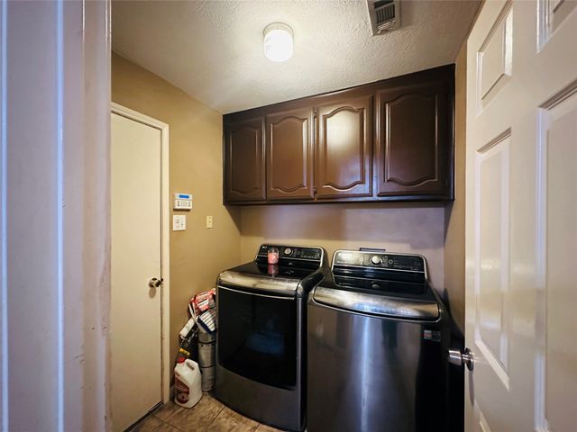 6728 Parkwood Drive, North Richland Hills, TX 76182