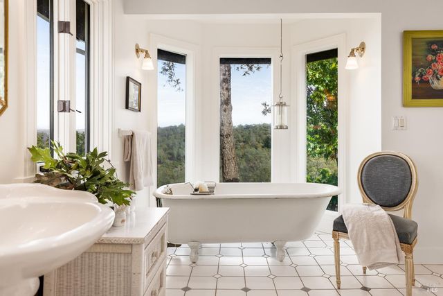 1760 Howell Mountain Rd, Angwin, CA 94508