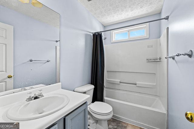 125 Pecan Court, Fayetteville, GA 30215