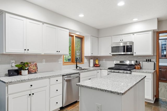 1177 Forest Glen Road, Westerville, OH 43081