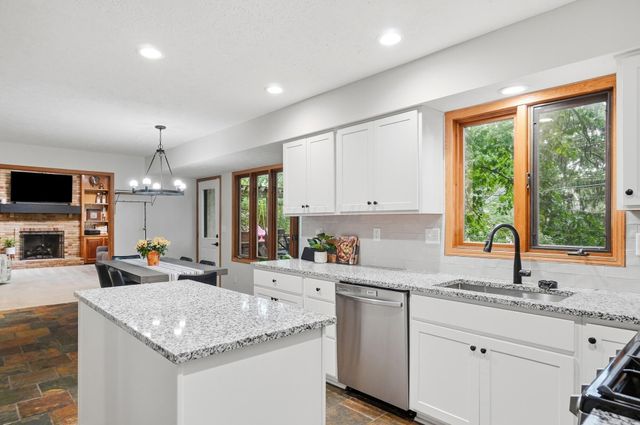1177 Forest Glen Road, Westerville, OH 43081