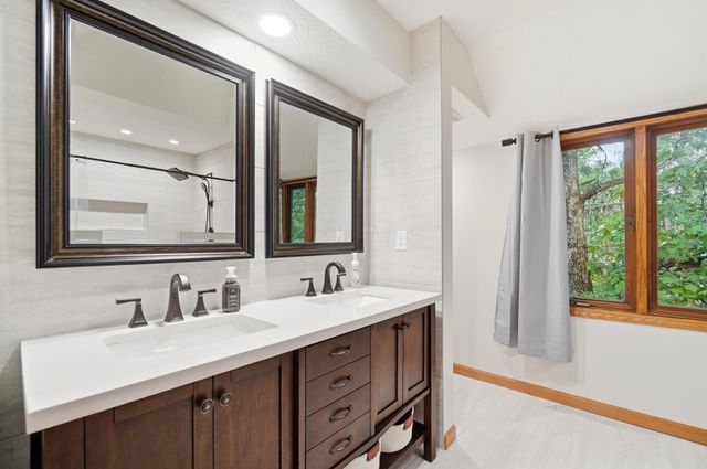 1177 Forest Glen Road, Westerville, OH 43081
