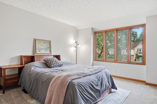 1177 Forest Glen Road, Westerville, OH 43081