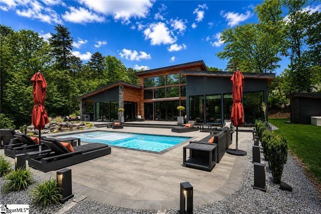 1143 Hawk Harbor Drive, Anderson, SC 29625