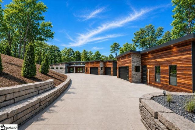 1143 Hawk Harbor Drive, Anderson, SC 29625
