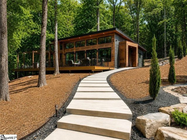 1143 Hawk Harbor Drive, Anderson, SC 29625