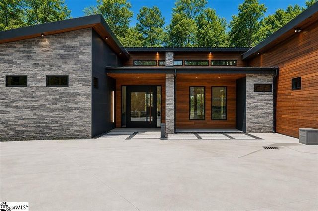 1143 Hawk Harbor Drive, Anderson, SC 29625