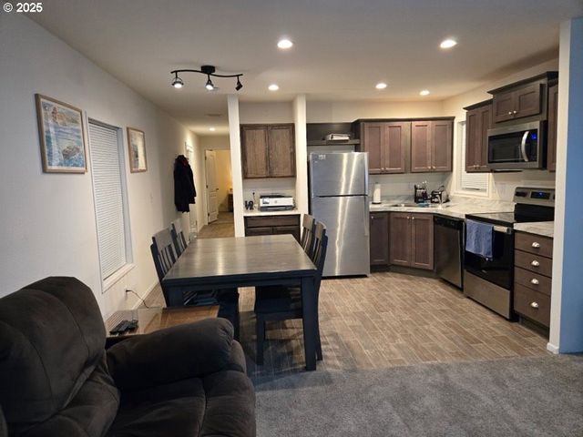 74866 Doan Rd 58, Rainier, OR 97048