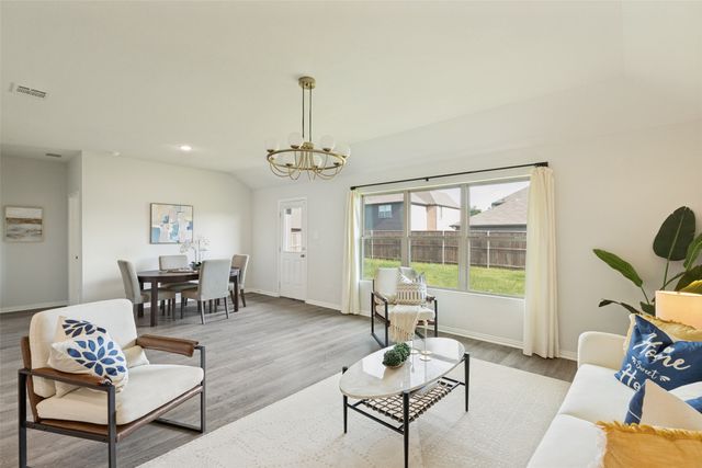 553 Meadow Run Drive, Van Alstyne, TX 75495